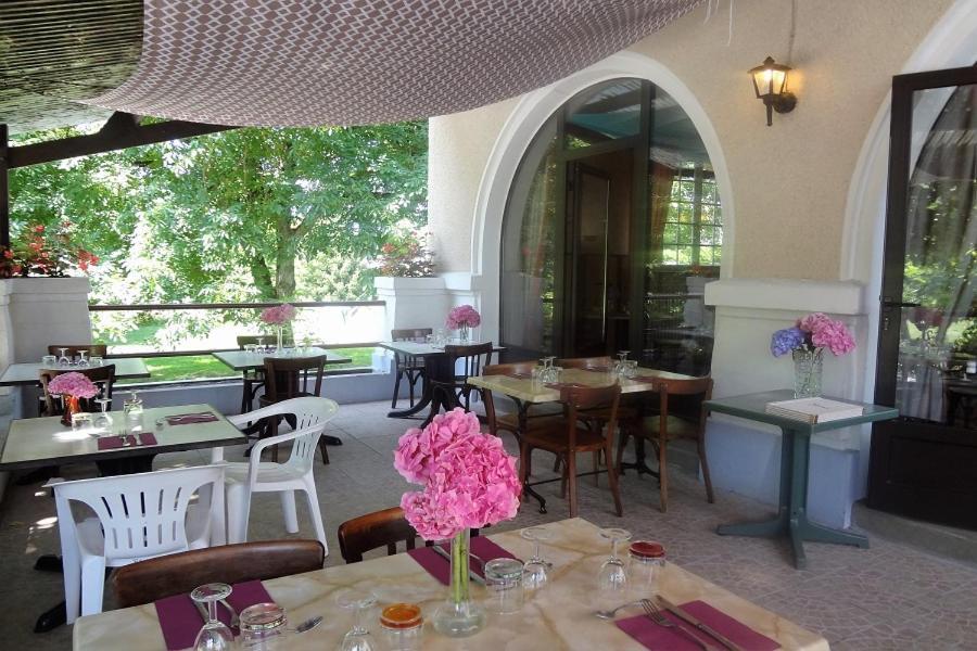 Hotel Du Pont Et Restaurant A Grolejac Ngoại thất bức ảnh